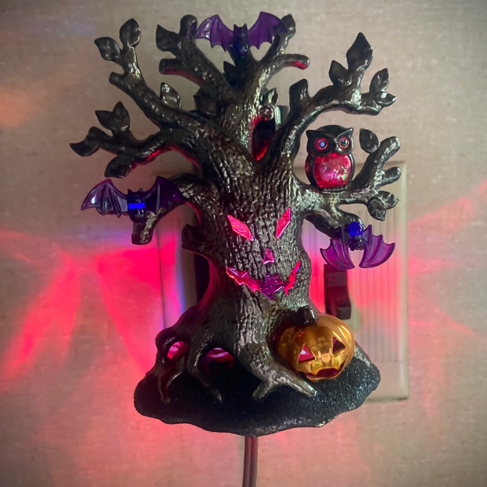 Bath and Bodywork’s Haunted Tree Wallflower